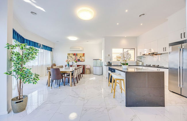 StayAU 6BR Deluxe Lakeview Point Cook - Foto 29