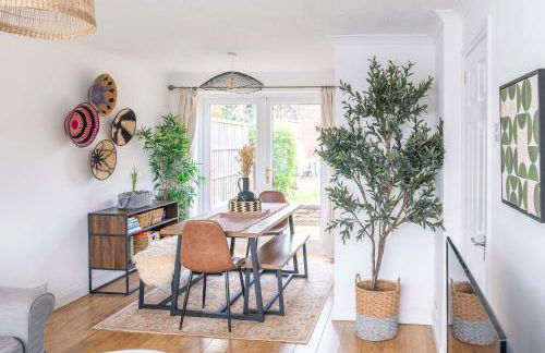 #01 Coleshill Townhouse Sleeps 6 NEC 7mins BHX - Foto 10