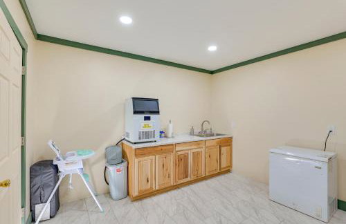 Near ATV Trails Carlsbad Apt with Shared Fire Pit - Foto 24