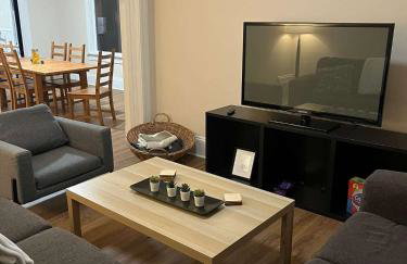 Cozy Home off Brady ST - Foto 10