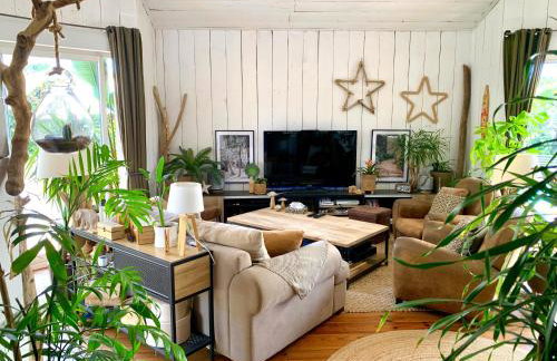 Maison ambiance cabane exotique climatisée piscine & spa 3 chambres 6 personnes - Photo 6