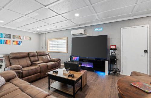 4000 SF, 20 Acre Gated Luxe Estate, Game Room, Pano View, Pool, Spa - Foto 31