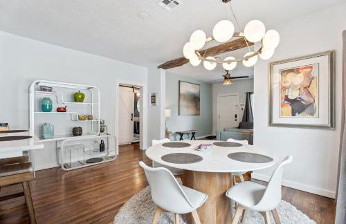 2BR Apt 8 min to Integris Monthly 20 Off #09 - Foto 4