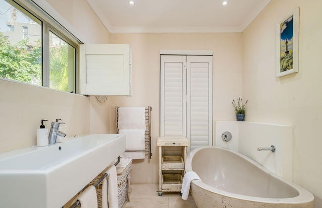 Beach-style Camps Bay Home w Pool Garden Barbados - Photo 25