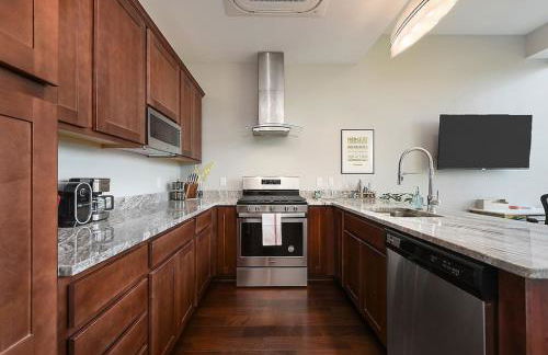 HostWise Stays - The Washington at Chatham - Free Parking, Great Views, Across from PPG Arena - Foto 5