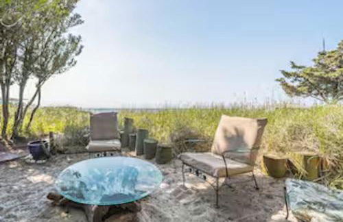 Chill Fire Island Beachfront Cottage with Amazing Bay and Sunset Views, Perfect Location in Fair Harbor - Foto 41