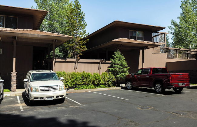 Perfect Basecamp for Mt. Bachelor With Hot Tub - Photo 25