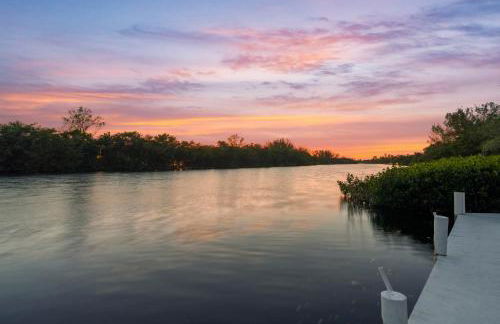 Siesta Key, Heated Pool, Dock on Lagoon, Turtle Beach 1 mile and Crescent Beach 2 miles, 1bdr - Foto 22