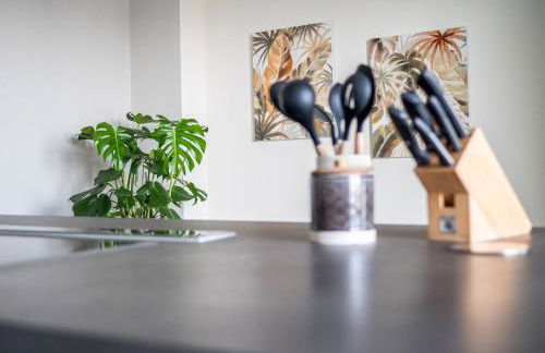 Design Apartment zentral für 6 in Andernach: Ausblick, WiFi, Küche - Photo 17