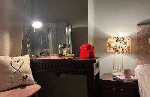 The Rose- Grd Floor, 2-5 Beds, SmartTV, Uni, Tram, M250 Fibre - Foto 27