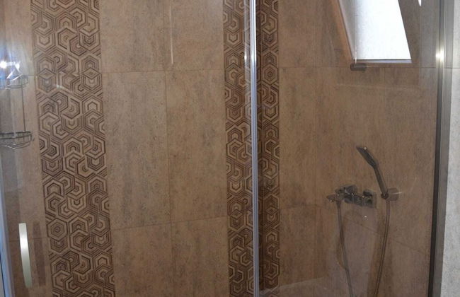 Stunning 4-bed Villa Konak Private & Pool - Photo 9