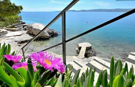 Family home away on the beach, free parking at the house - Foto 49