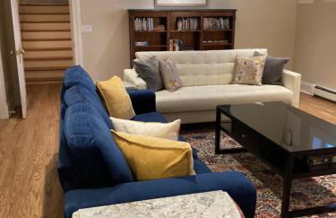 Pineapple House, Spacious 1st Floor Apartment! City Center! 96 Walk Score! FREE parking! - Foto 13