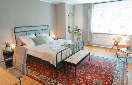 K15 Cozy, Unique & Spacious 3-Room Apartment with Balcony or Single Room by LIPA - Foto 18