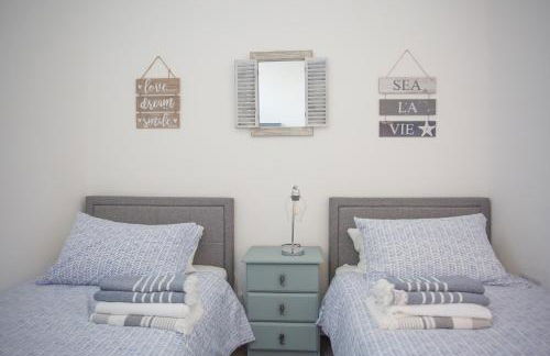 Lovely 3-Bedroom Apartment with Stunning Sea Views - Foto 22