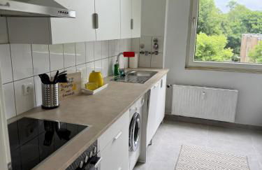 Comfy Modern 4-Bed Apartment, WiFi, 20min DUS, 5min A46 - Foto 2