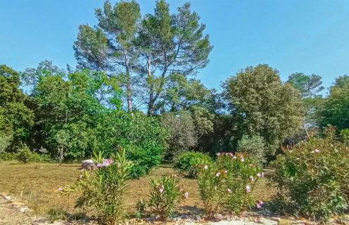 Beautiful Home In Besse Sur Issole With Wifi - Photo 13