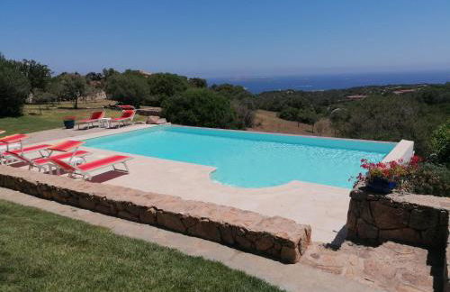 La Sima villa con piscina vista mare San Pantaleo Sardegna - Foto 36