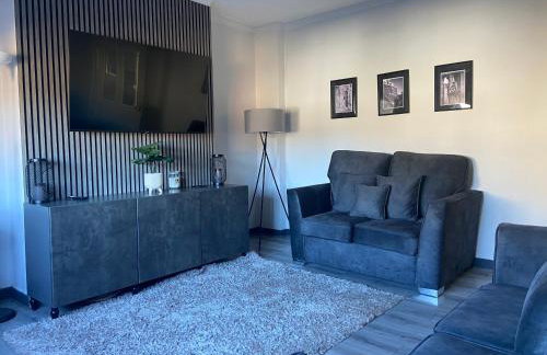 Renfrew Apartment Near Glasgow Airport - Foto 1