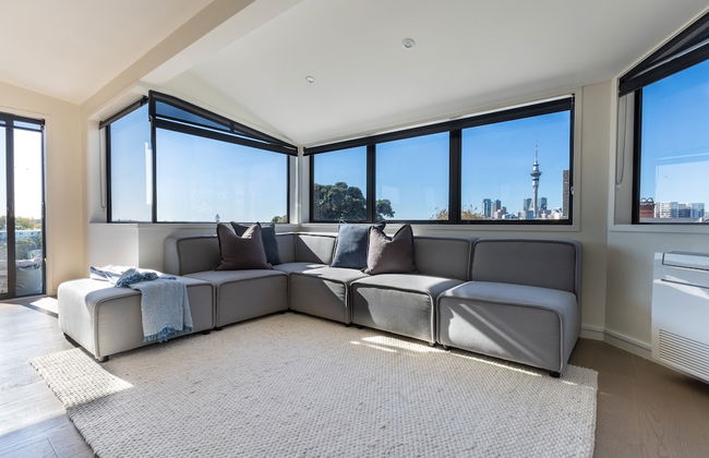 High-end 3BR House - Skytower View - Foto 1