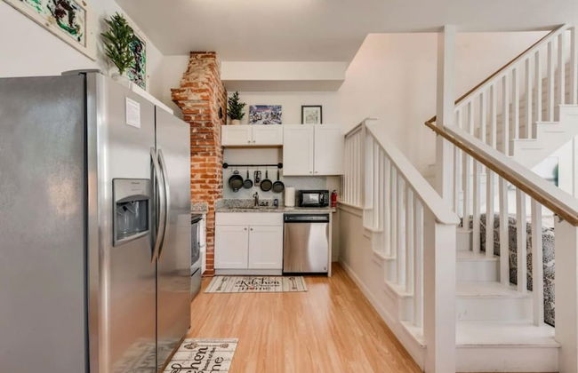 4 Queen Beds High Speed Wifi Private Parking - Foto 6