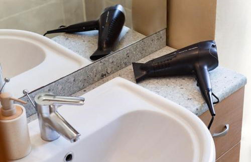 Three bedroom Central flat Near train station - Foto 55