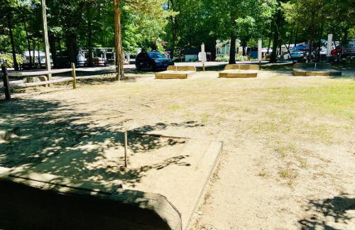 Serene Campground Getaway - Foto 35