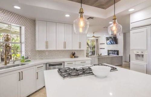 Golf Course Villa w Pool Spa Near the Strip - Foto 15