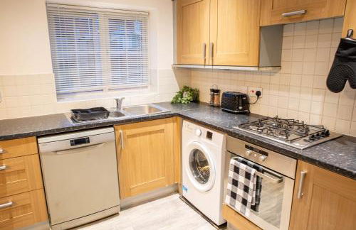 Contractor‑Heaven 5BR Home 4.5 Baths Wakefield - Foto 35