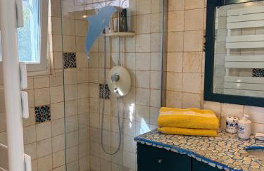 Très beau Studio lumineux dans Villa avec piscine - Foto 32