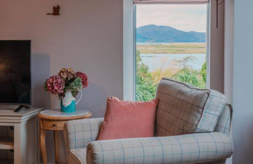 Waterside Cottage by the sea - Broadford - Photo 14