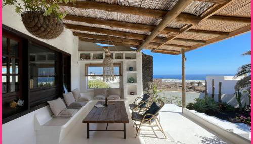 Full Relaxation - Private Villa - Sea View - Stunning Garden - 2 Terraces - 2 Bedrooms - Wifi - Parking - Washing Machine - Foto 2