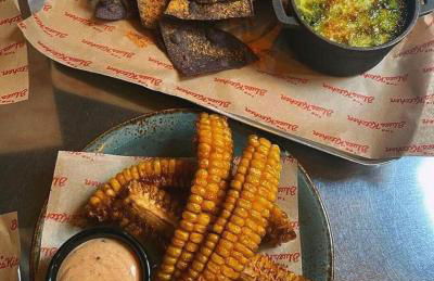 Earthy Elegance Stylish 4BR for Urban Escapes - Foto 59