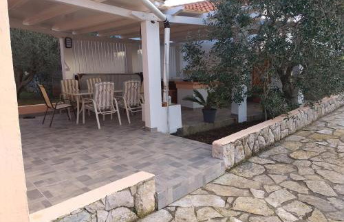 Mediterranean paradise on the island of Sestrunj - Photo 14