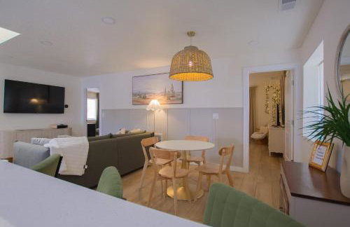 Bohemian ChiC SpaCation-Private HotTub-Close to Downtown-No Pet Fee! - Foto 17