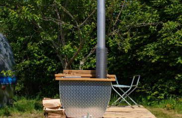 Luxury Airstream Getaway with Sauna and Hot Tub - Photo 14