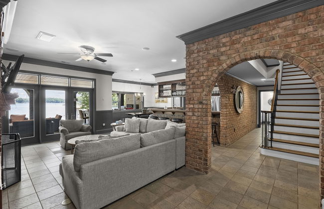 Make a Big Splash in 7BR Lake Norman Home! - Foto 32