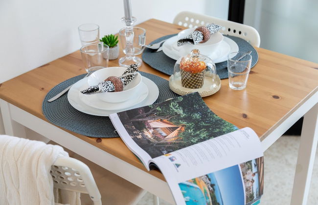 Cozy and Bright Studio Near City Center - Photo 9