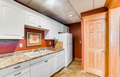 Downtown Yankton Suite Walk to Restaurants! - Foto 17