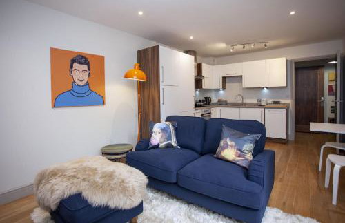 Higgihaus 34 Cabot Mews - Foto 1