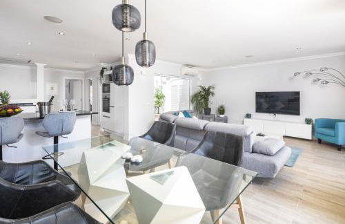 Penthouse Milhafre - Photo 17