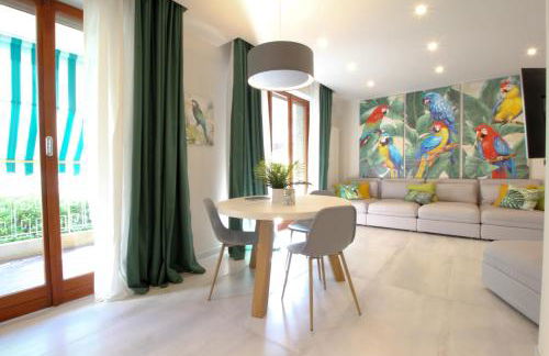 Parrots & Palms - Photo 25