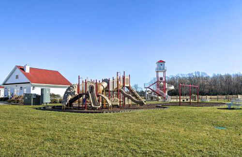 Modern Lewes Home with Deck, Grill and Pond View! - Foto 37