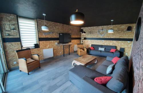 gite des mariés à 7mn du puy du F0U - Photo 1