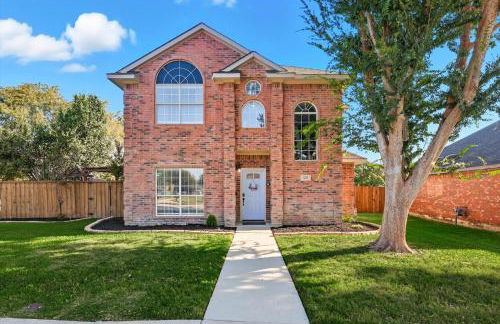 Parisian-Inspired 5-BD w Pool Playground Cinema - Foto 1