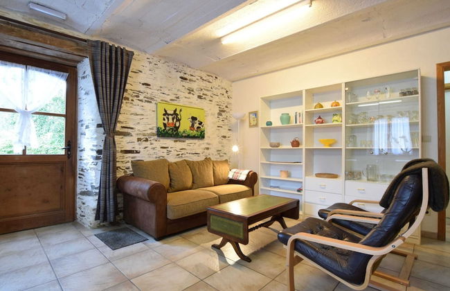 Lovely Holiday Home In Frahan With Terrace - Photo 13