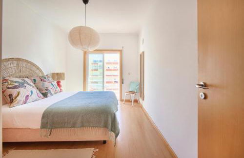 Spacious Apt Near Beach & Train, By TimeCooler - Foto 32