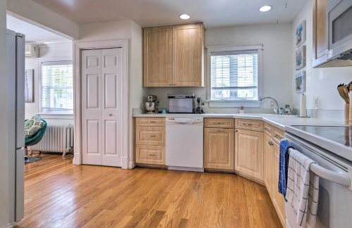 Waterfront North Beach Home about 2 Mi to Beach! - Foto 11