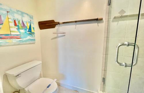 End Unit Steps from Beach Access w/ No Crazy Beach Prices - Foto 25