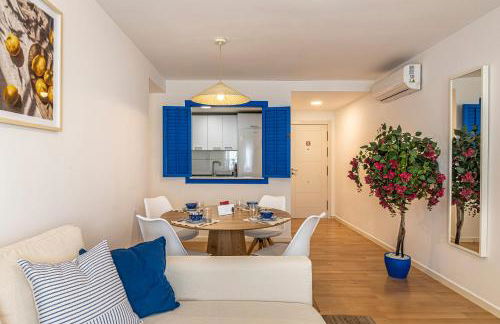 SOLIS MARE APARTMENTS - Pedregalejo Beach - Photo 1